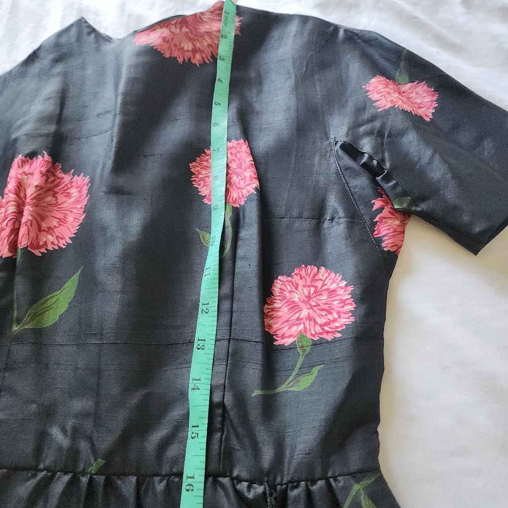 Vintage Silk Black Floral Print Dress Fashioned by Martha Clyde New York - Picture 5 of 10
